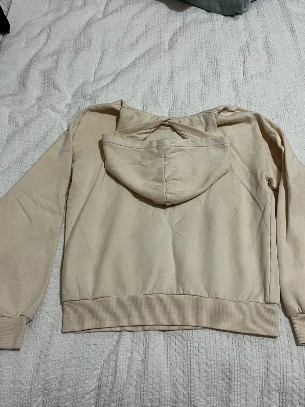 H&M Big Kids Teen Hoodie with Teddy Bear Athletic Club Graphic Ecru Sz 20 School